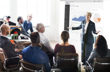 Effiziente Berichterstattung: Zeitarbeitssoftware zur Analyse von Mitarbeiterdaten Effiziente Berichterstattung: Zeitarbeitssoftware zur Analyse von Mitarbeiterdaten