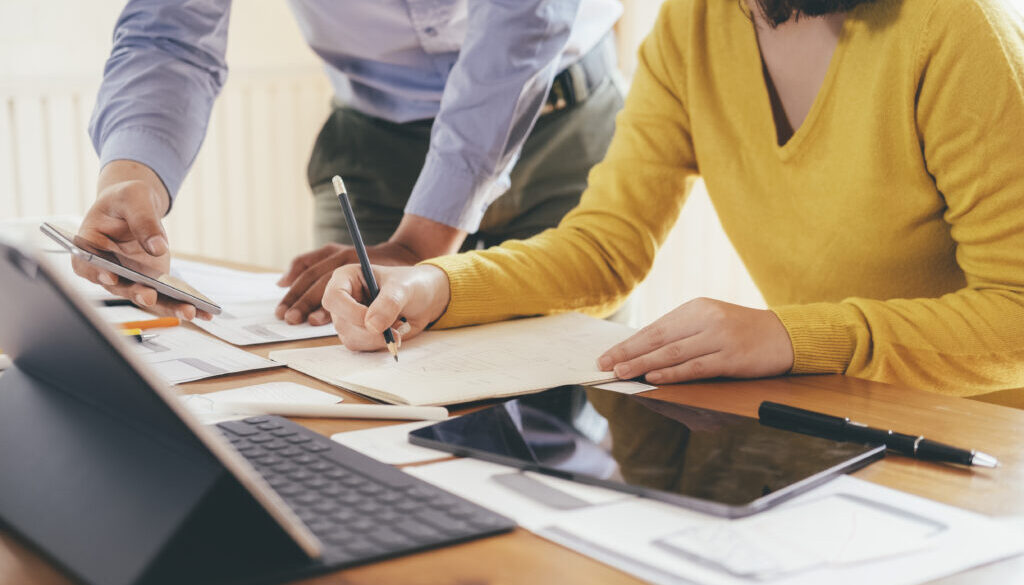 Herausforderungen und Chancen der Anpassung von HR-Software an bestehende Systeme