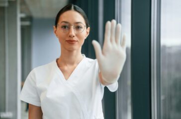 Was ist das Stop-Prinzip in der Arbeit von Betriebsärzten?